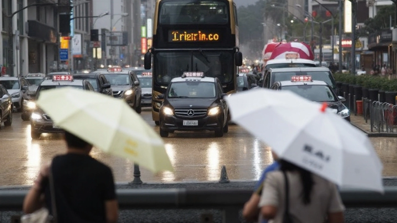 Super Typhoon Ragasa Hits Hong Kong with Record Winds as China Braces for Landfall